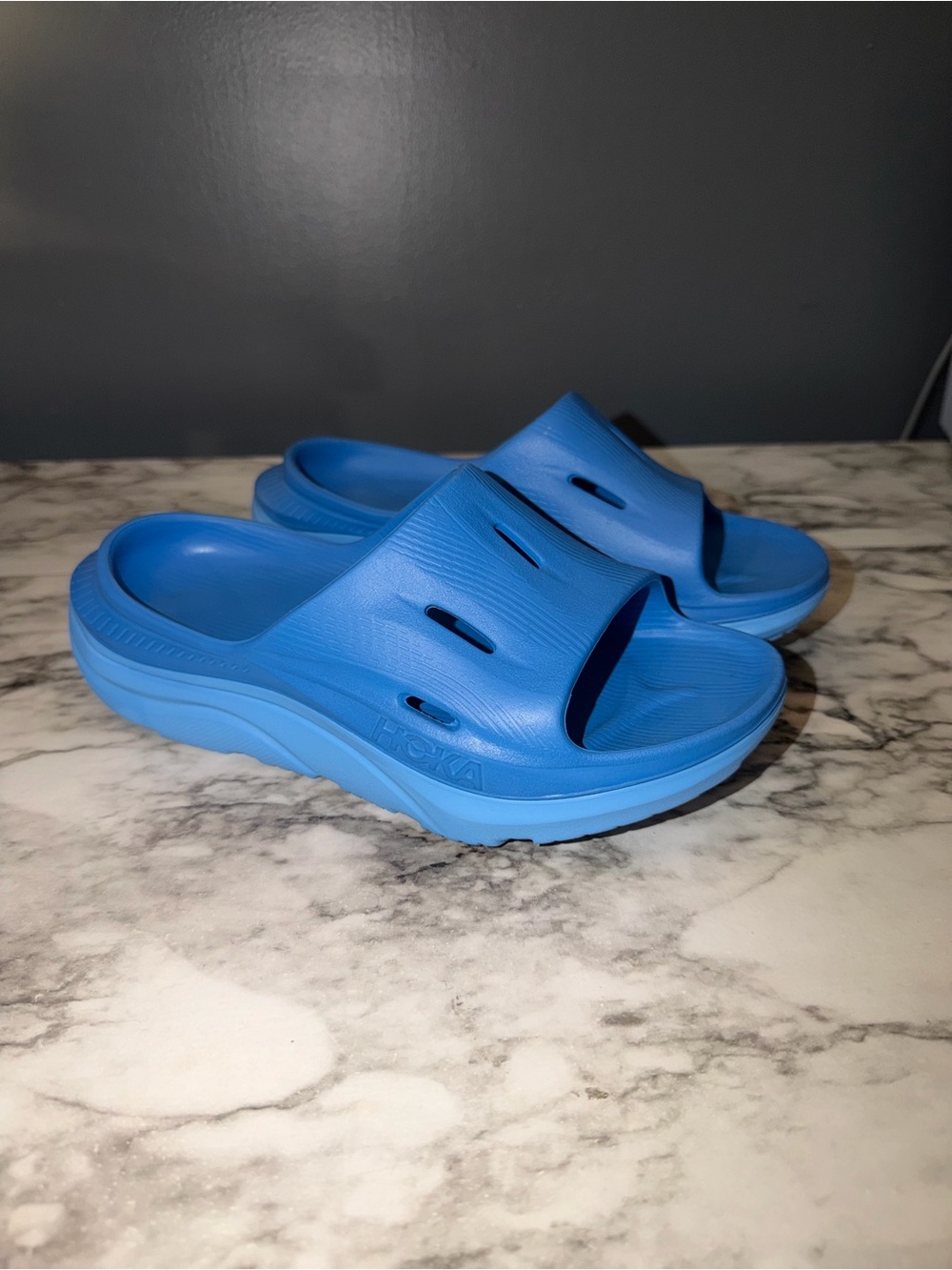 Hoka ORA recovery slides
